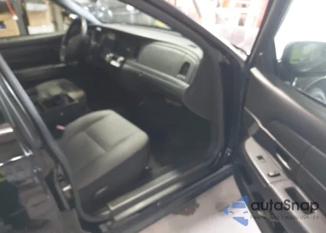 2009 Ford Crown Victoria Police/Police Interceptor z USA, uszkodzony, nr VIN 2FAHP71V59X123671